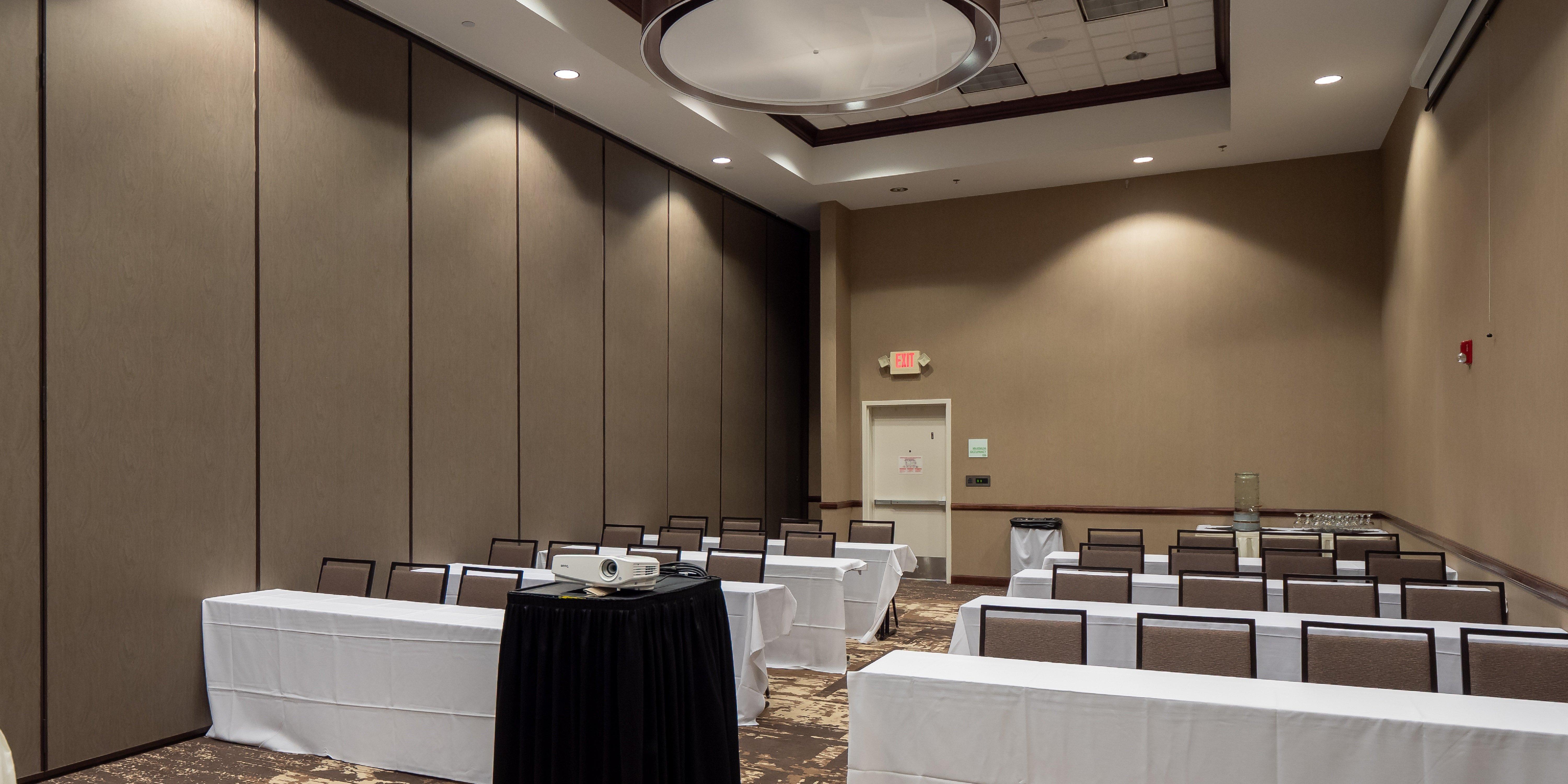 Holiday Inn Conference Center Marshfield, An Ihg Hotel Exterior photo