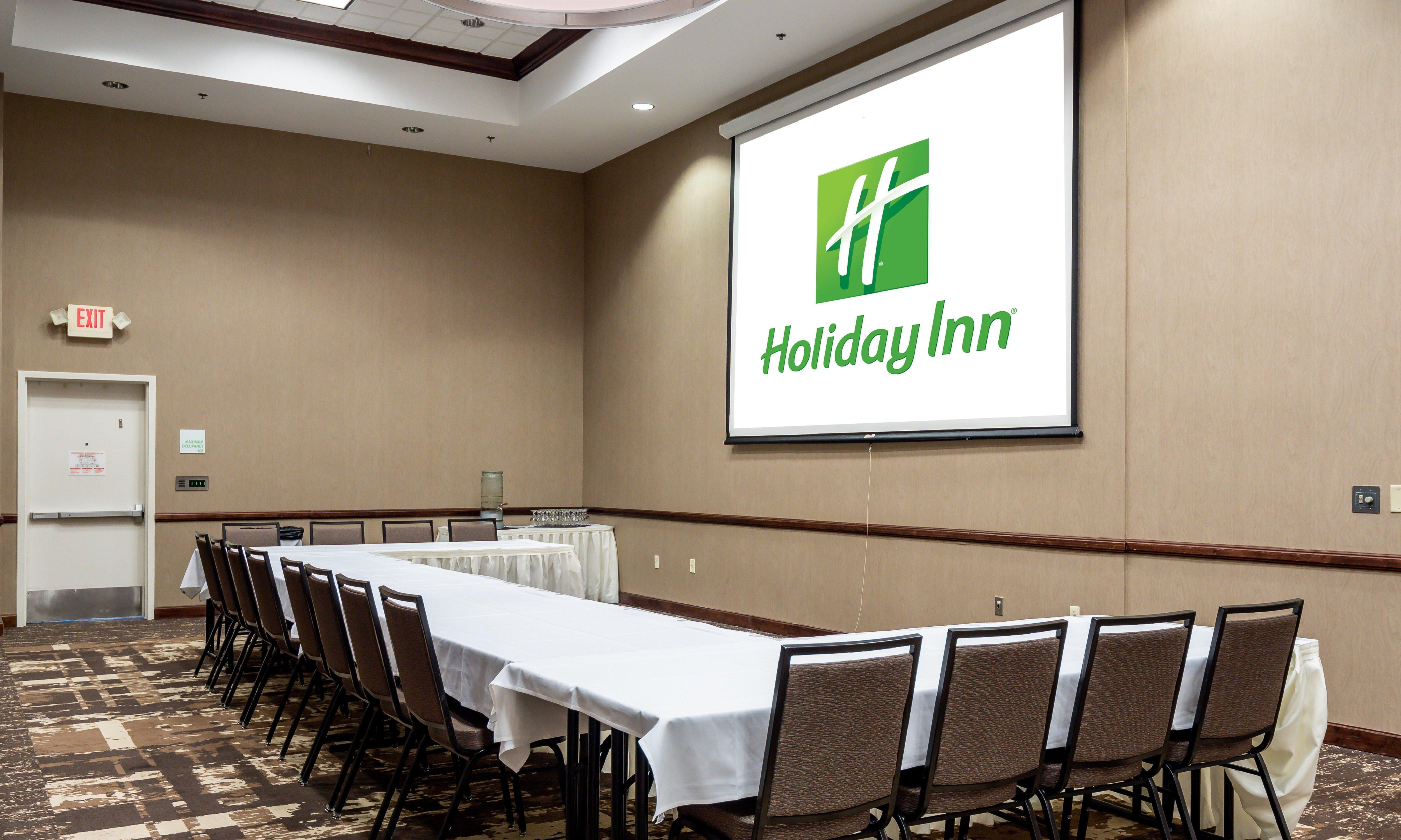 Holiday Inn Conference Center Marshfield, An Ihg Hotel Exterior photo