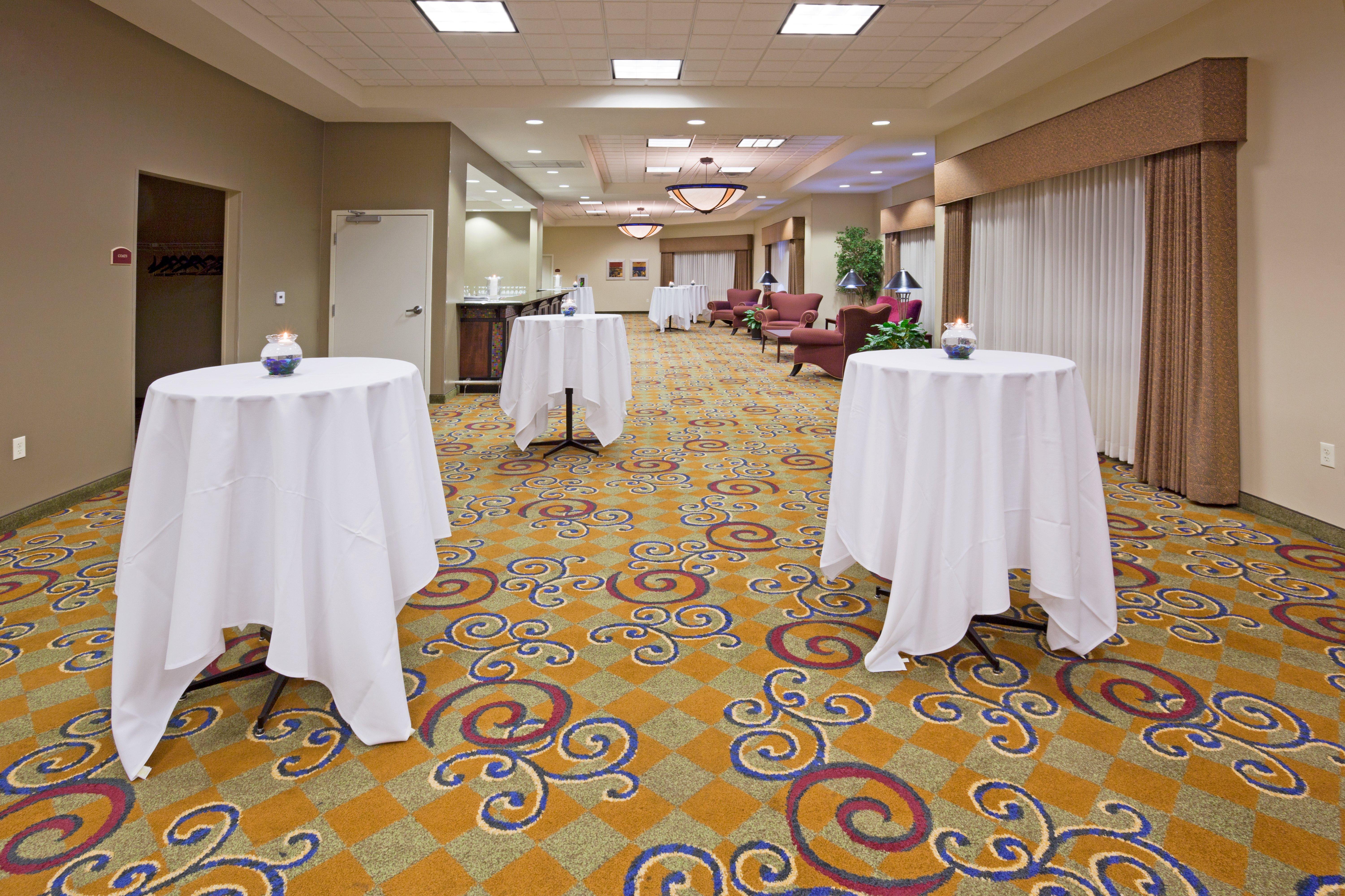 Holiday Inn Conference Center Marshfield, An Ihg Hotel Exterior photo